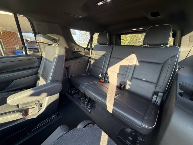 2022 GMC Yukon XL SLT