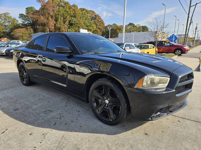 2011 Dodge Charger R/T's photo