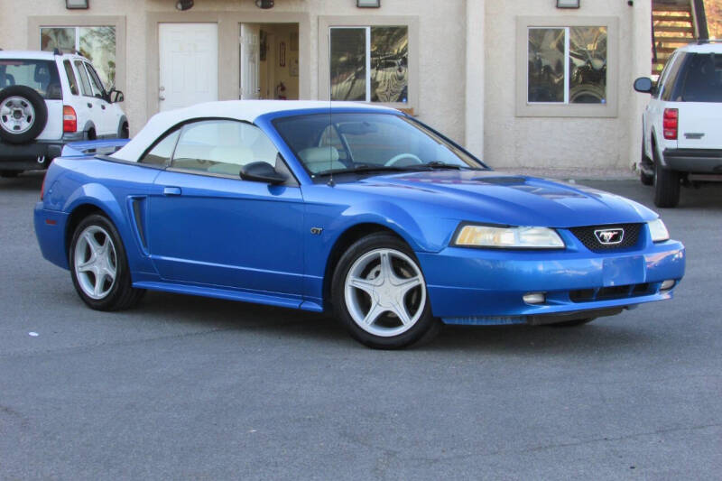 2000 Ford Mustang GT's photo