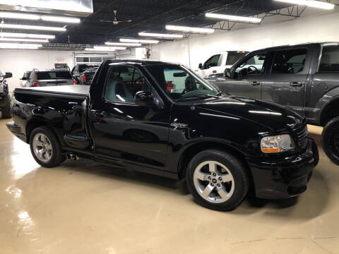 2001 Ford F-150 SVT Lightning for sale at Fox Valley Motorworks in Lake In The Hills IL