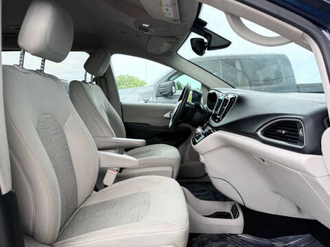 2018 Chrysler Pacifica Hybrid Touring Plus