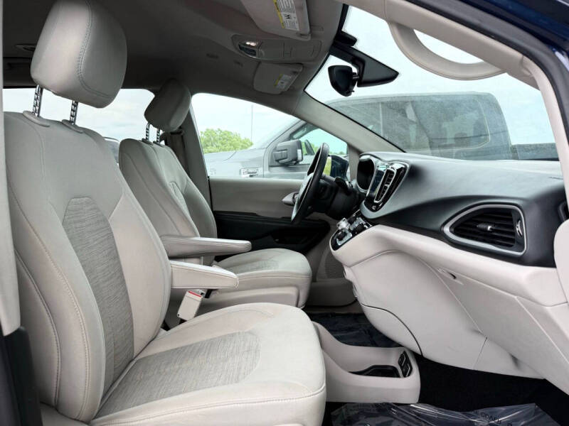 2018 Chrysler Pacifica Hybrid Touring Plus