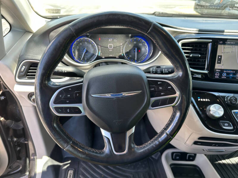 2020 Chrysler Pacifica Touring L Plus