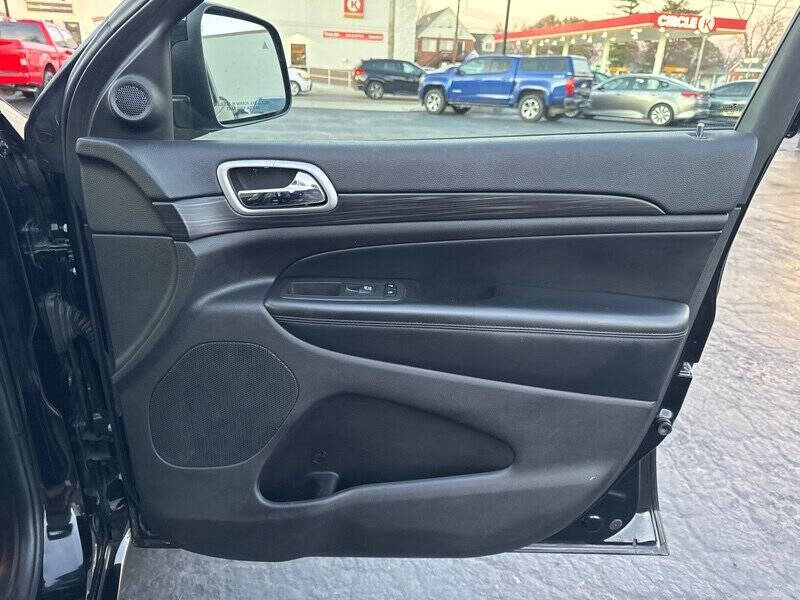 2019 Jeep Grand Cherokee Laredo