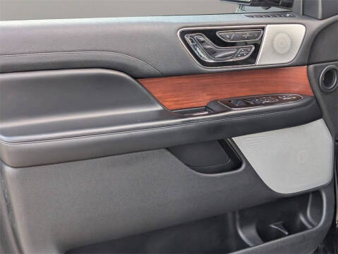 2020 Lincoln Navigator L Reserve