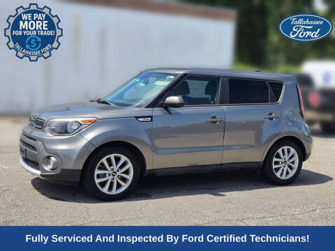 2017 Kia Soul + Photo