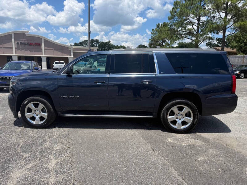 2017 Chevrolet Suburban LT