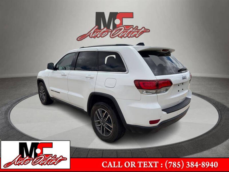 2020 Jeep Grand Cherokee Laredo