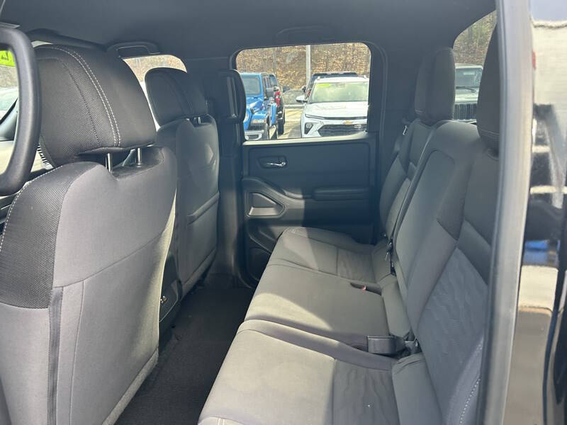 2023 Nissan Frontier S