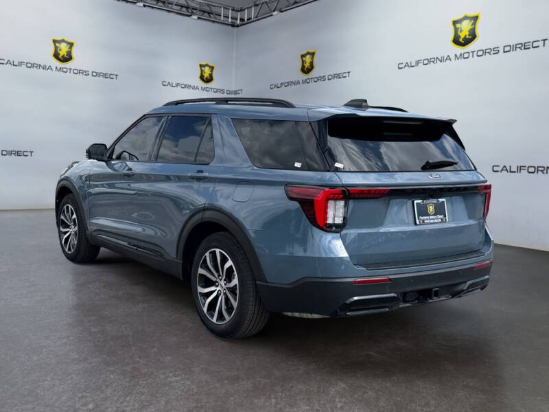2025 Ford Explorer ST-Line