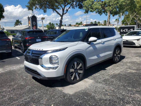 2025 Mitsubishi Outlander SE