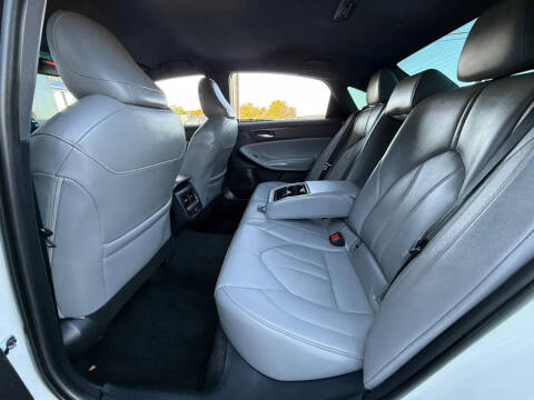 2021 Toyota Avalon XLE