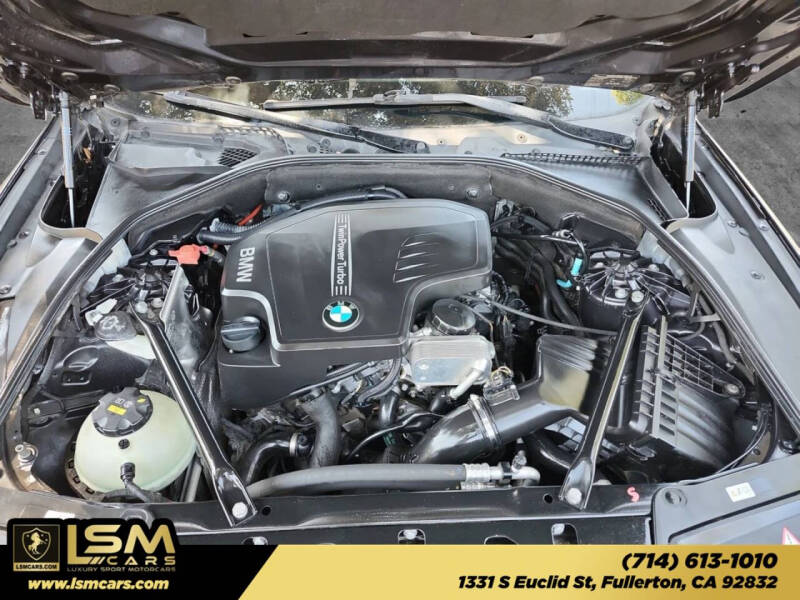 2015 BMW 5 Series 528i