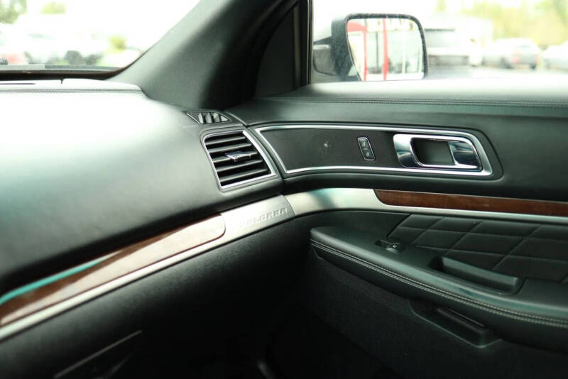 2016 Ford Explorer Platinum