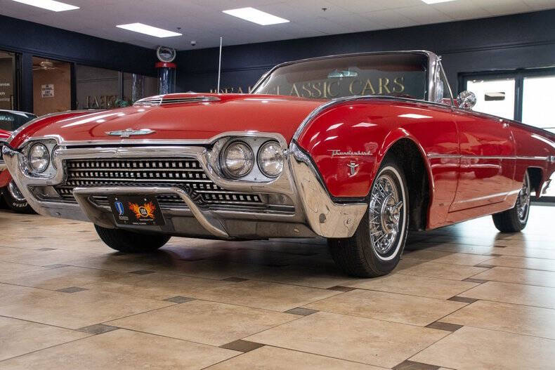 1962 Ford Thunderbird