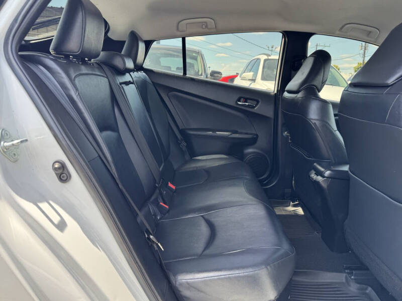 2022 Toyota Prius XLE AWD-e