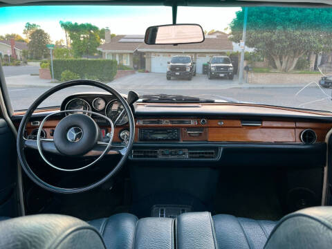 1972 Mercedes-Benz 280-Class