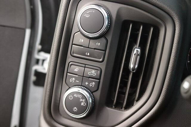 2025 GMC Sierra 2500HD Pro