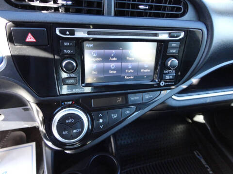 2017 Toyota Prius c Four