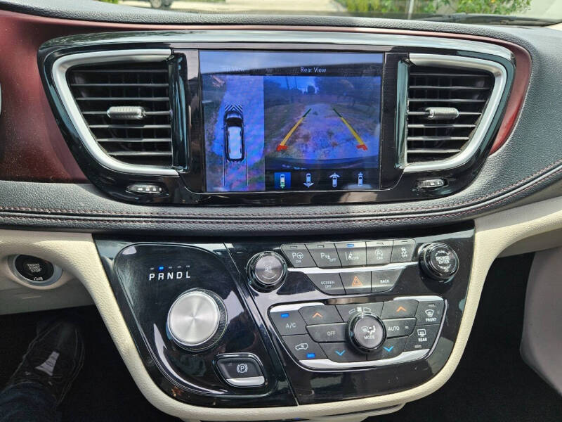 2017 Chrysler Pacifica Limited