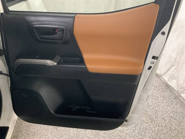 2017 Toyota Tacoma SR5 V6