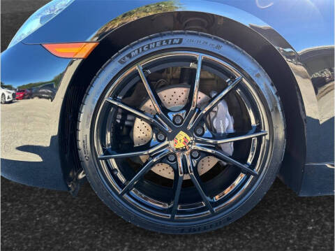 2021 Porsche 718 Cayman