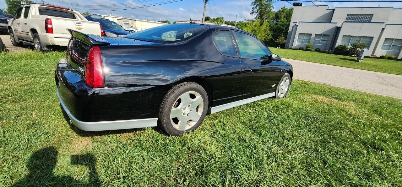 2006 Chevrolet Monte Carlo for sale at URIEL's AUTOMOTIVE LLC in Middletown, OH