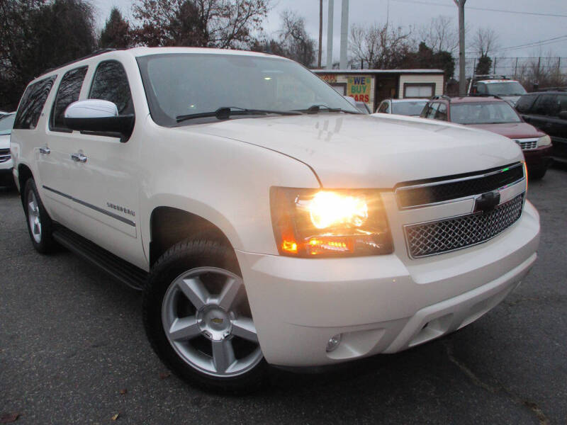 2011 Chevrolet Suburban LTZ's photo