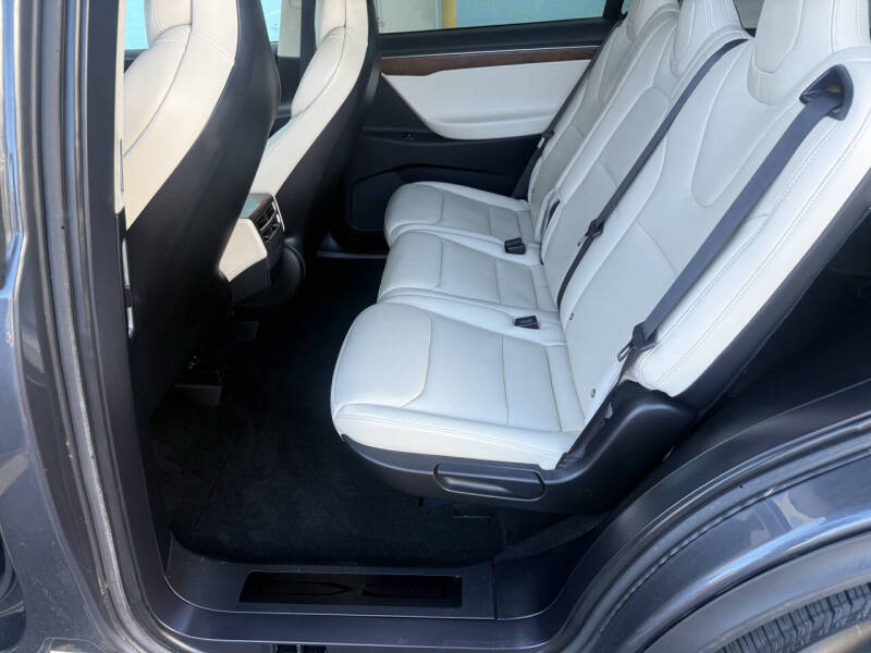 2017 Tesla Model X 75D