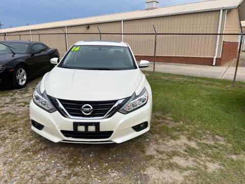 2016 Nissan Altima for sale at W & D Auto Sales in Fayetteville NC