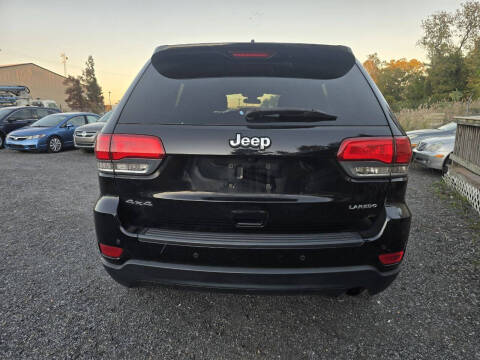 2018 Jeep Grand Cherokee Laredo