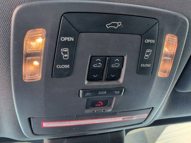 2021 Toyota Sienna XSE 7-Passenger