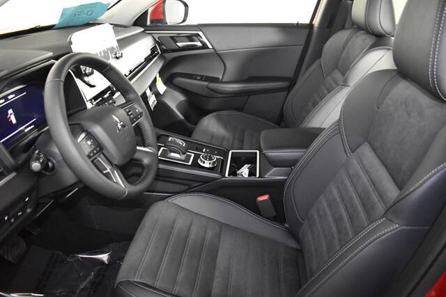 2025 Mitsubishi Outlander PHEV SE