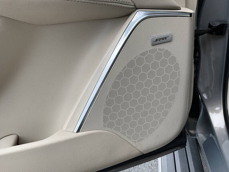 2017 Cadillac Escalade ESV Premium Luxury