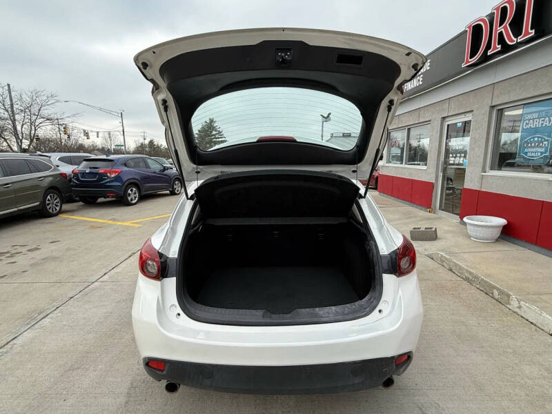 2015 Mazda MAZDA3 i Sport