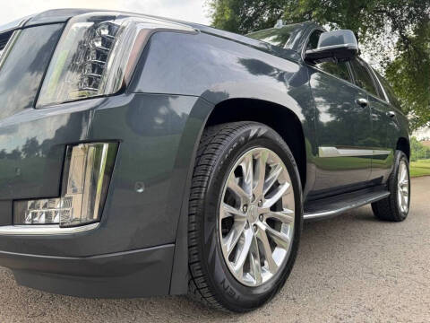 2020 Cadillac Escalade Luxury