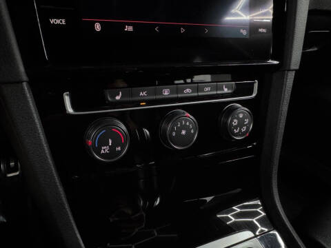 2019 Volkswagen Golf GTI S