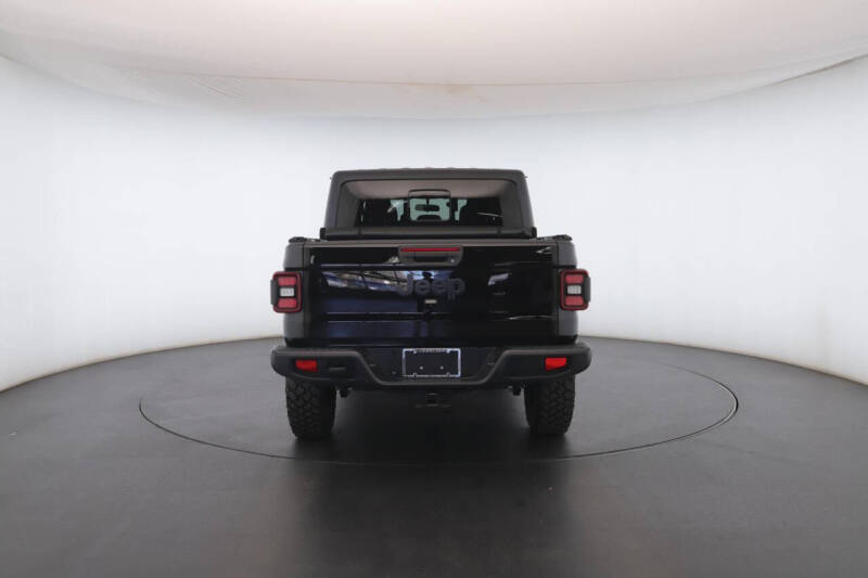 2021 Jeep Gladiator Willys