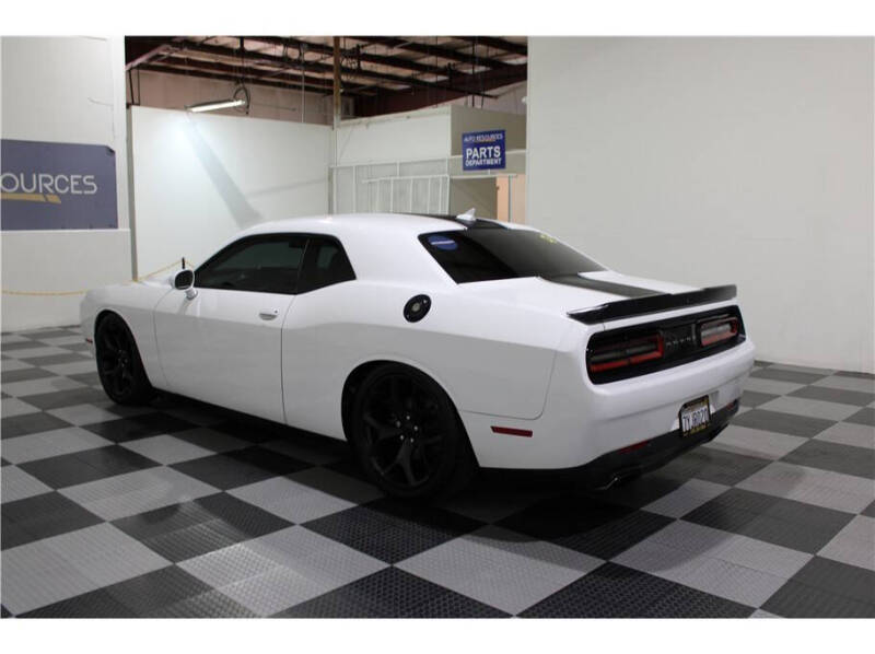 2017 Dodge Challenger