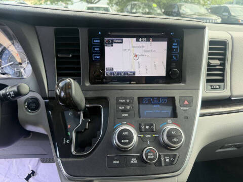 2016 Toyota Sienna