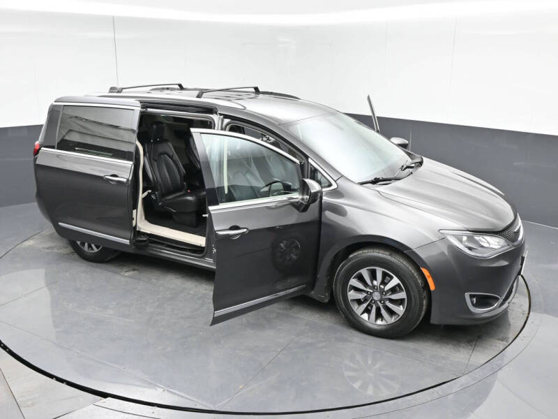 2020 Chrysler Pacifica Touring L Plus