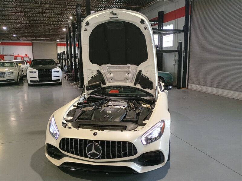 2018 Mercedes-Benz AMG GT 70