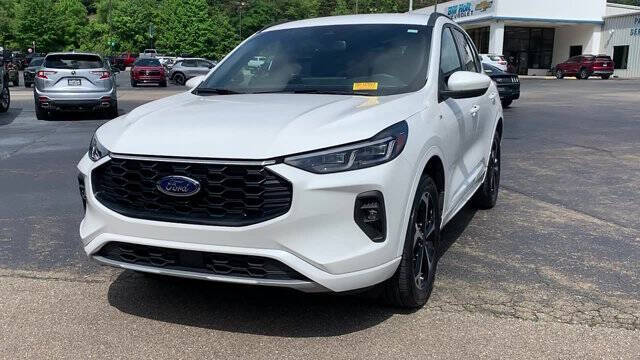 2025 Ford Escape ST-Line Elite