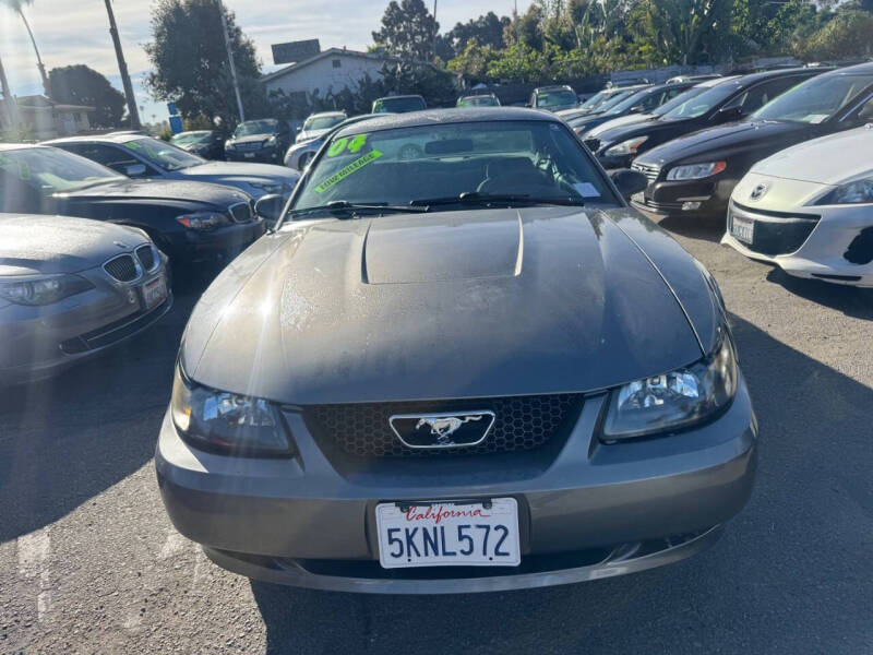 2004 Ford Mustang