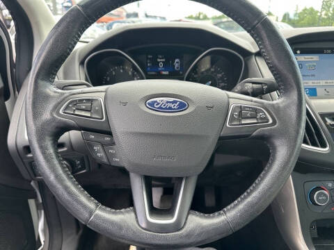 2017 Ford Focus Titanium