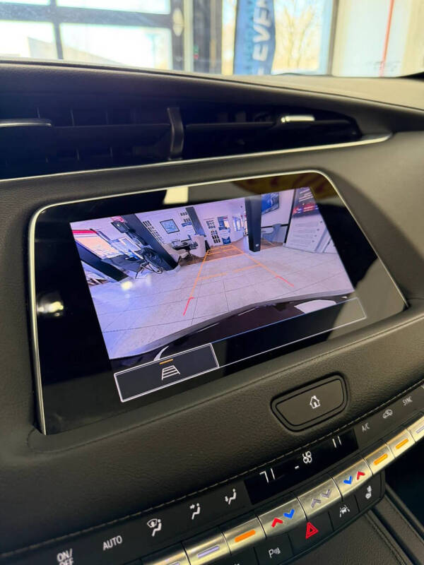 2023 Cadillac XT4 Luxury