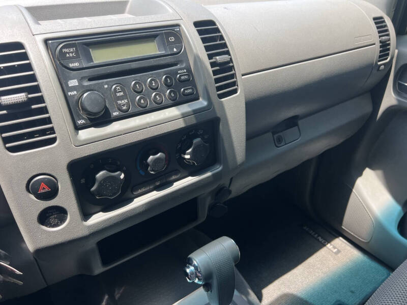 2006 Nissan Frontier SE