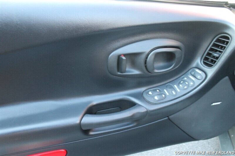 2000 Chevrolet Corvette 27