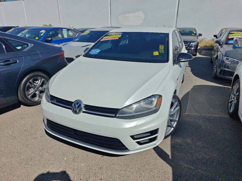 2017 Volkswagen Golf R 4Motion