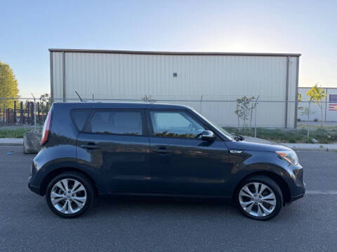 2014 Kia Soul +